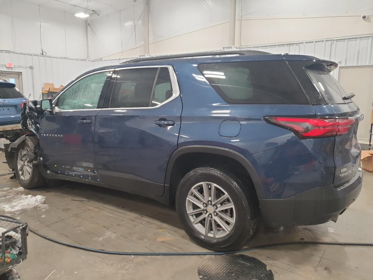 2022 CHEVROLET TRAVERSE LT VIN:1GNEVGKW1NJ195357