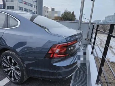 2023 Volvo S90 VIN: