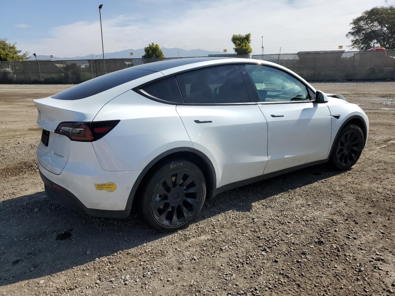 2022 TESLA MODEL Y  VIN:7SAYGDEE2NF411468