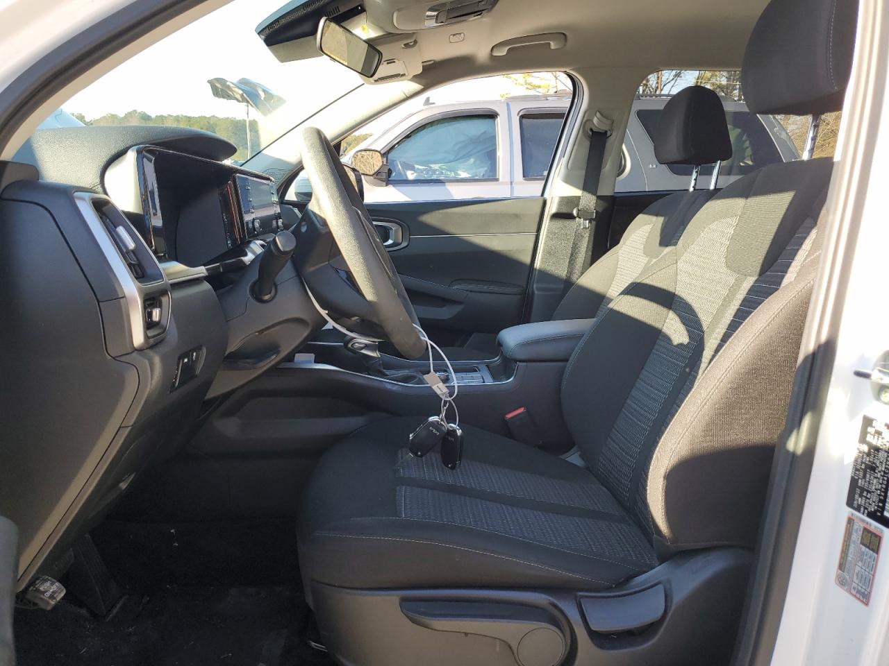 2022 KIA SORENTO LX VIN:5XYRG4LC3NG131487