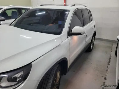 2016 Volkswagen Tiguan VIN: