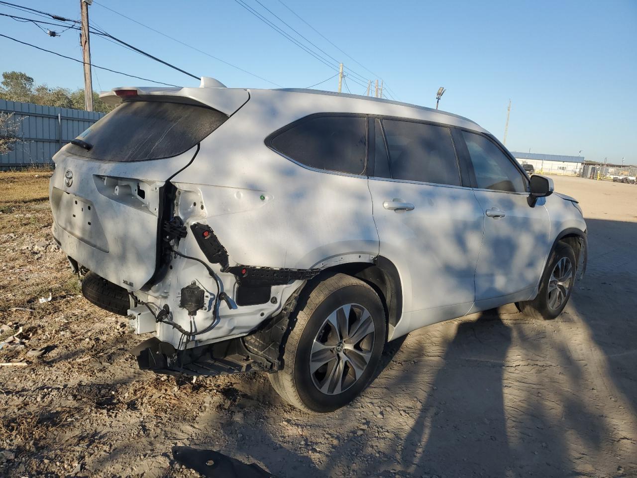 2024 TOYOTA HIGHLANDER LE VIN:5TDKDRAH0RS535202