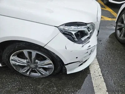 2015 Mercedes-Benz E 220 VIN: