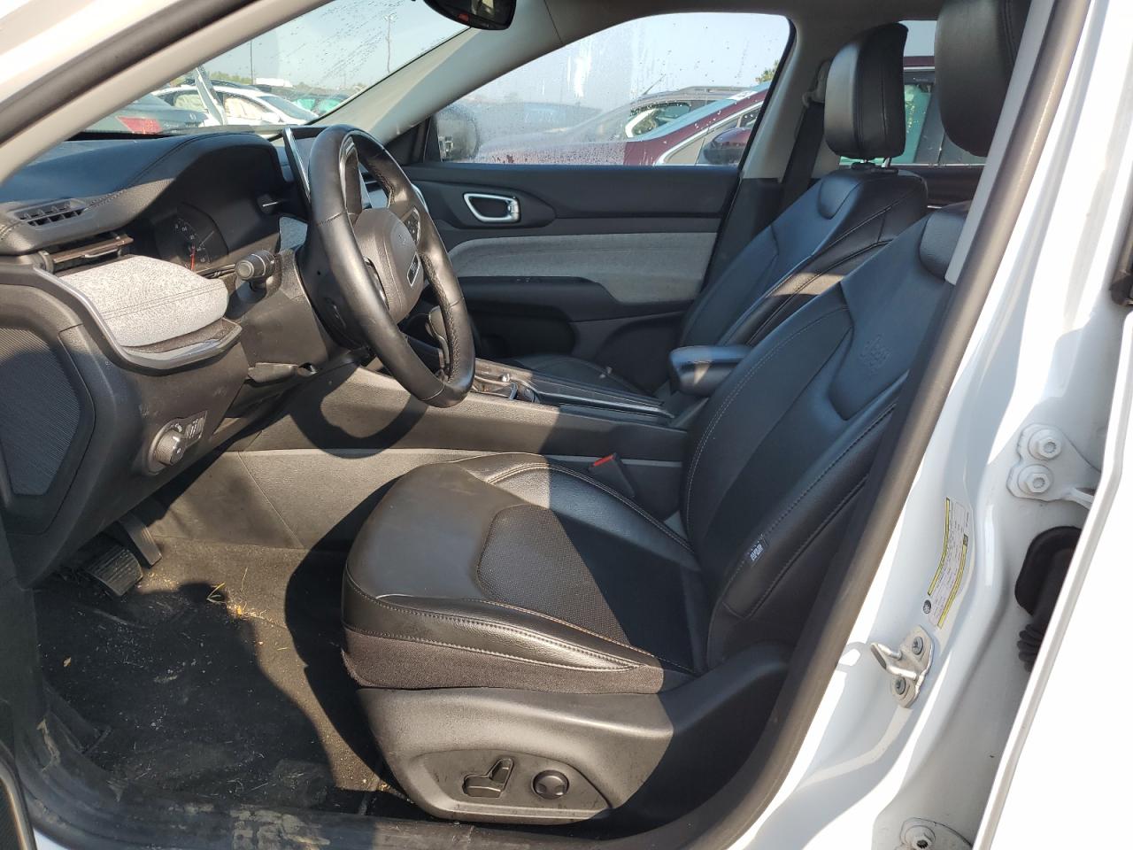 2022 JEEP COMPASS LATITUDE LUX VIN:3C4NJDFB8NT125695