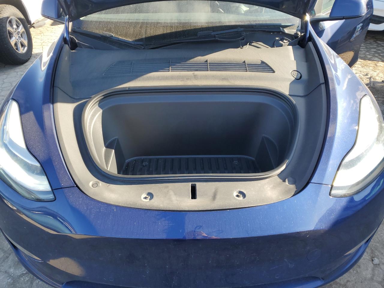2022 TESLA MODEL Y  VIN:7SAYGDEE3NA015157