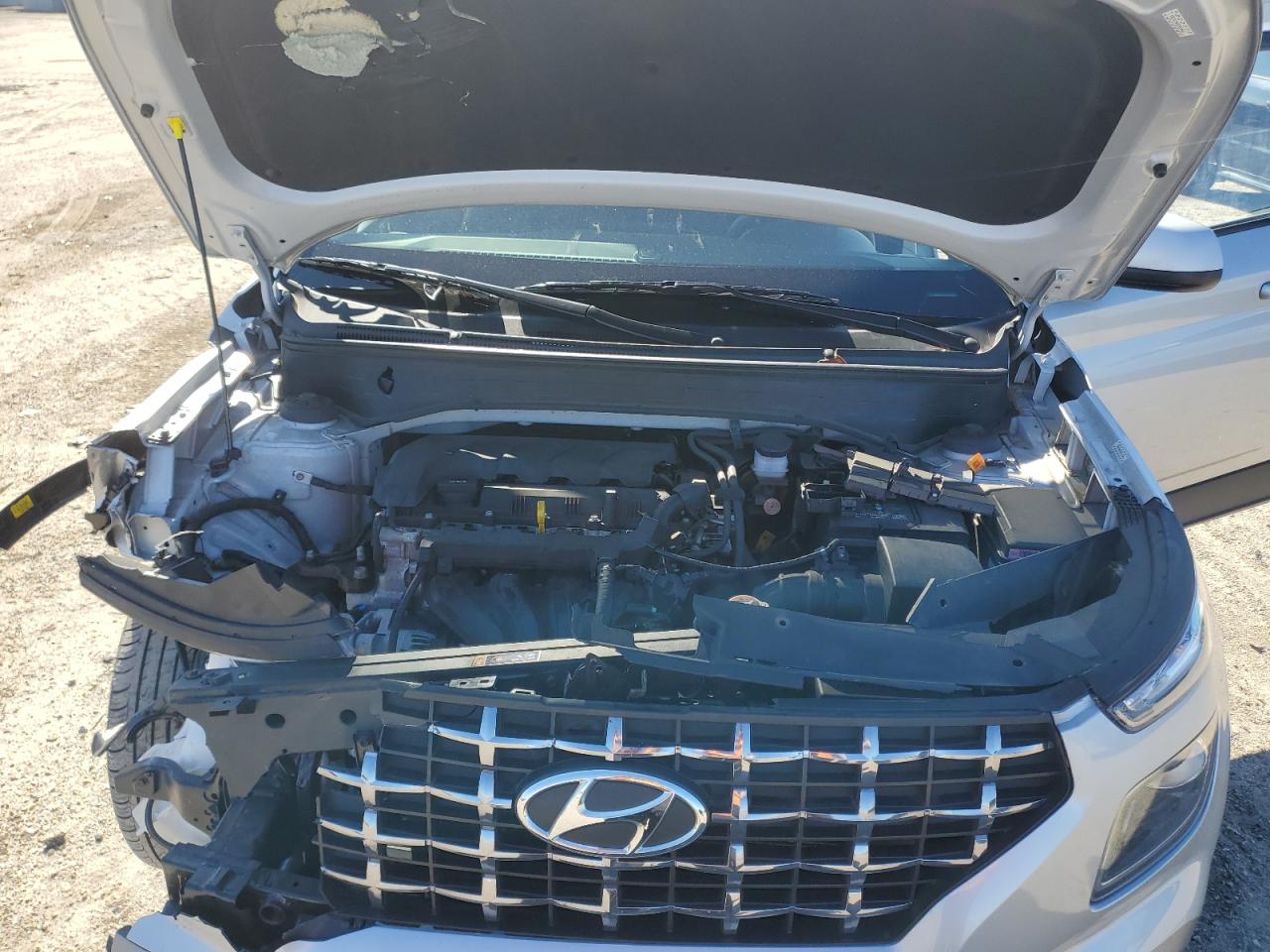 2022 HYUNDAI VENUE SEL VIN:KMHRC8A35NU181369