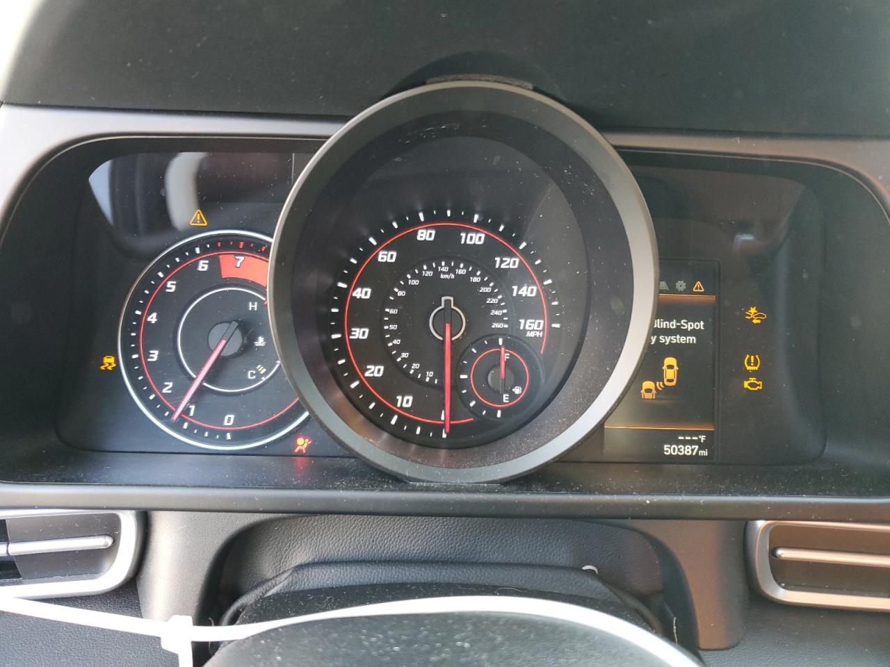 2023 HYUNDAI ELANTRA SEL VIN:5NPLM4AG4PH109028