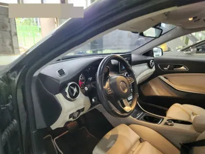 2019 Mercedes-Benz GLA 220 VIN: