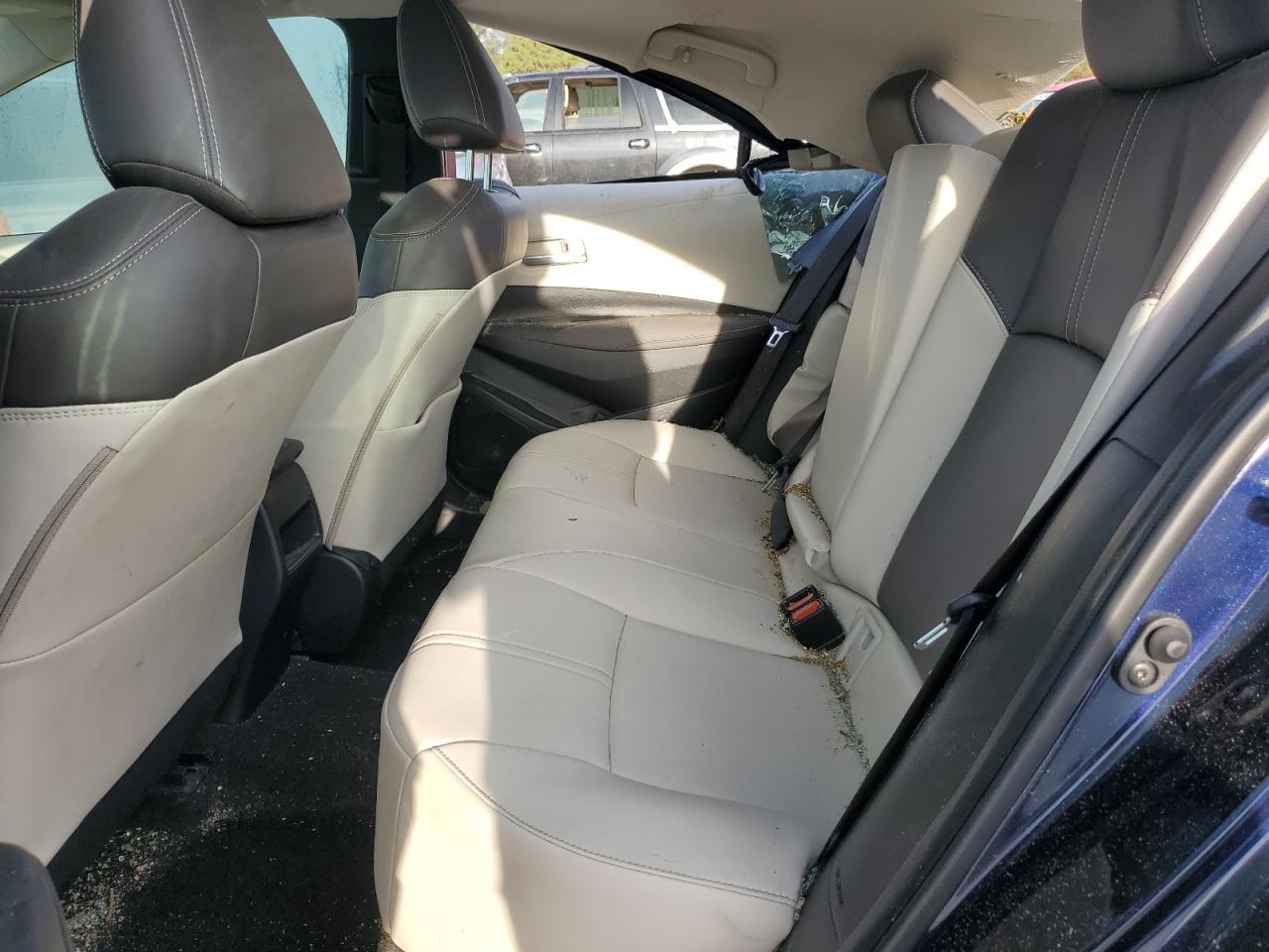 2022 TOYOTA COROLLA XLE VIN:5YFFPMAE2NP323731