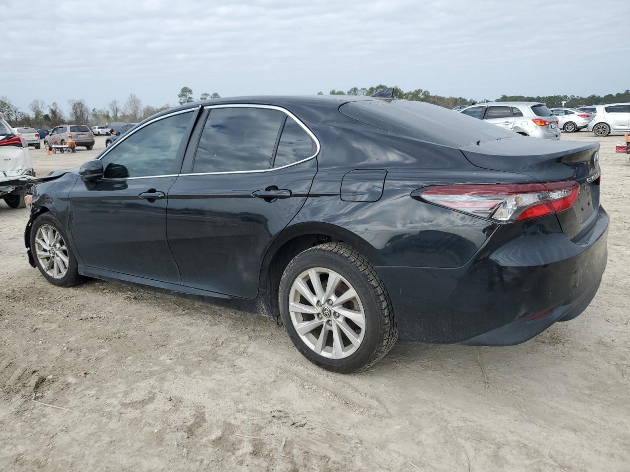 2022 TOYOTA CAMRY LE VIN:4T1C11AK5NU669781