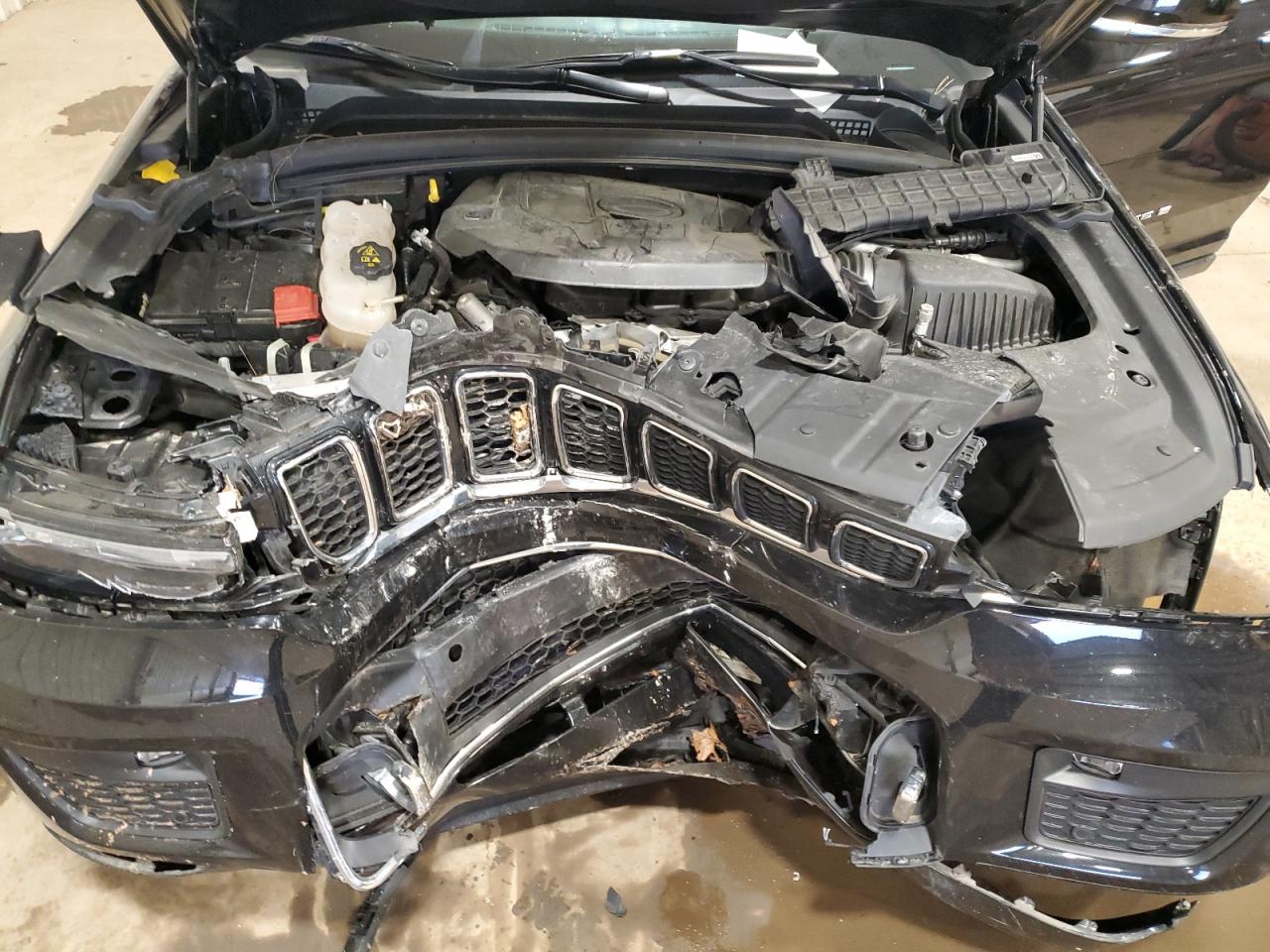2022 JEEP GRAND CHEROKEE OVERLAND VIN:1C4RJHDG8N8588345