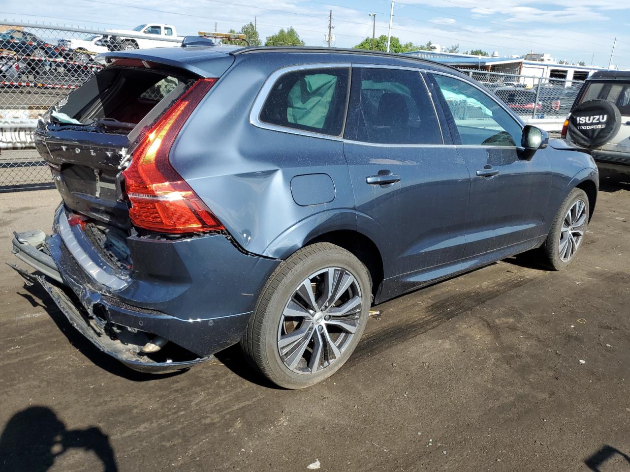 2022 VOLVO XC60 B5 MOMENTUM VIN:YV4L12RK3N1991980