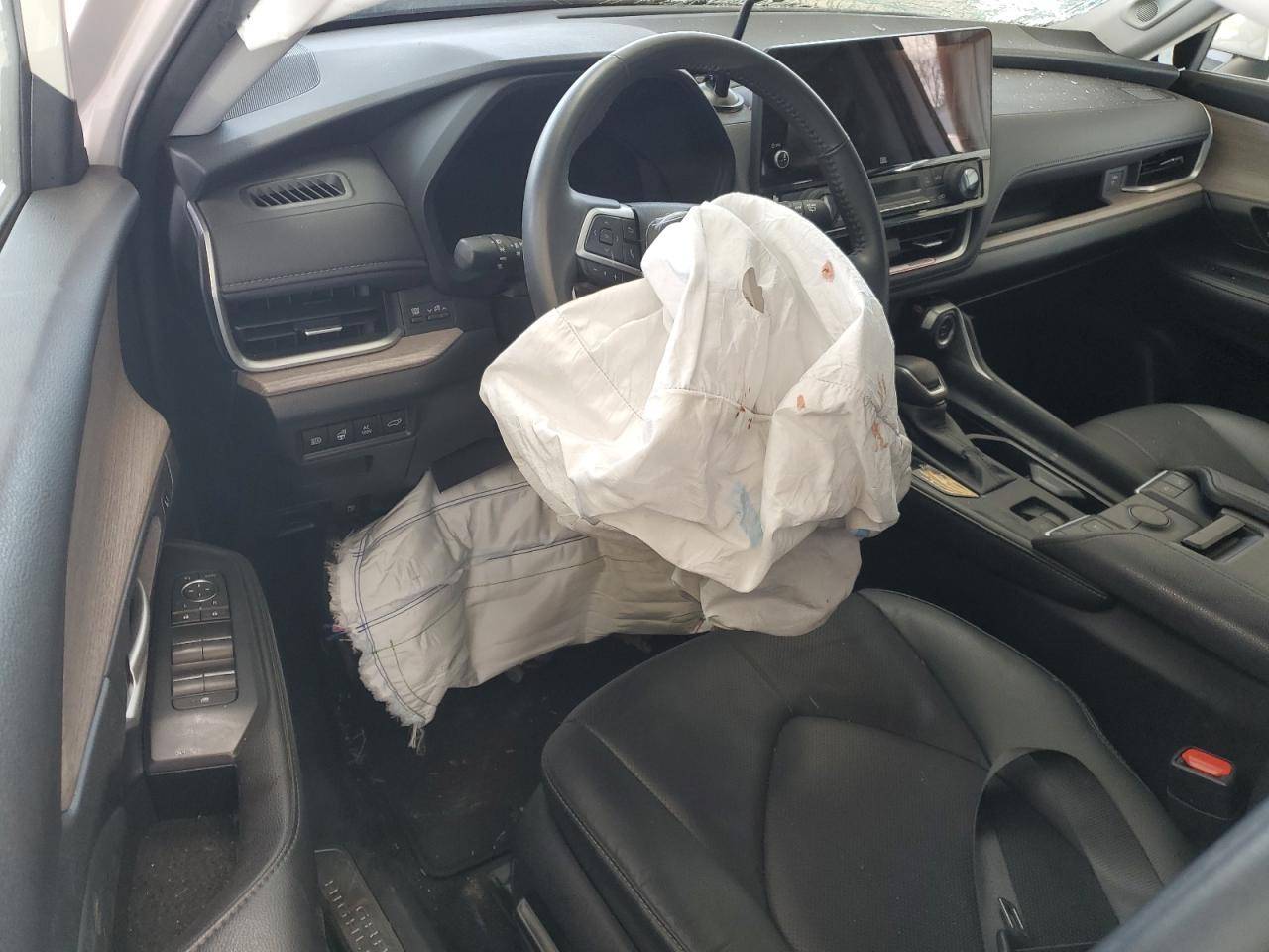 2024 TOYOTA GRAND HIGHLANDER XLE VIN:5TDACAB58RS018797
