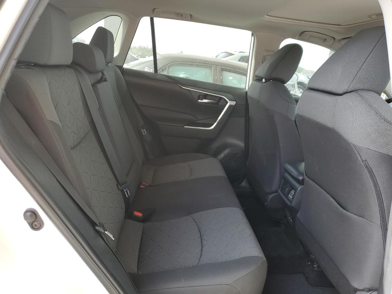 2022 TOYOTA RAV4 XLE VIN:2T3W1RFV9NC190366