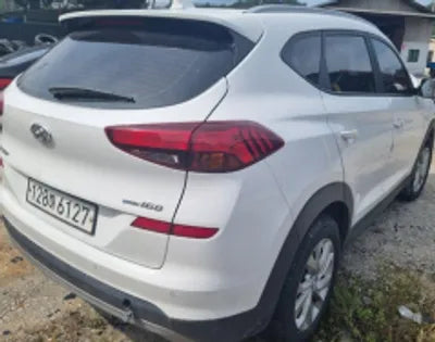 2019 Hyundai Tucson KMHJ3817HKU153889 VIN:KMHJ3817HKU153889