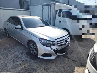 2014 Mercedes-Benz E 220 VIN: