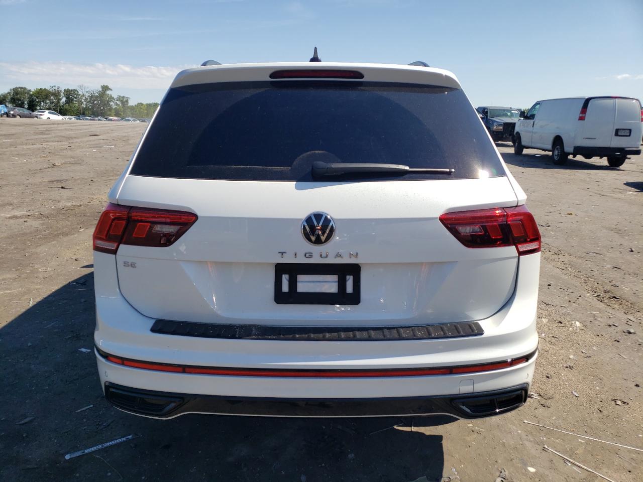 2024 VOLKSWAGEN TIGUAN SE R-LINE BLACK VIN:3VVCB7AX6RM115273