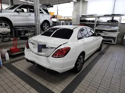 2018 Mercedes-Benz C 200 034KMWDDWF4CB1JF7 VIN:034KMWDDWF4CB1JF7