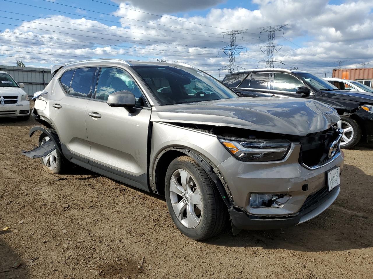 2022 VOLVO XC40 T5 MOMENTUM VIN:YV4162UK2N2733590