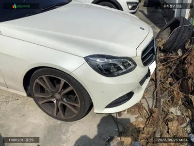 2015 Mercedes-Benz E 220 WDDHF0AB3FB133209 VIN:WDDHF0AB3FB133209