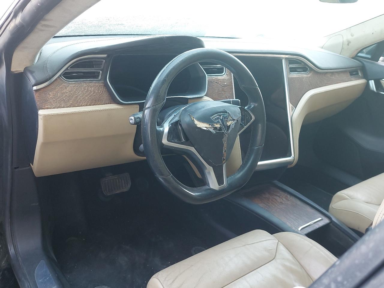 2017 TESL MODEL S VIN:5YJSA7E20HF******