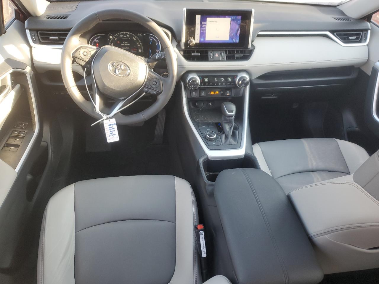 2024 TOYOTA RAV4 XLE PREMIUM VIN:2T3B6RFV1RW054110