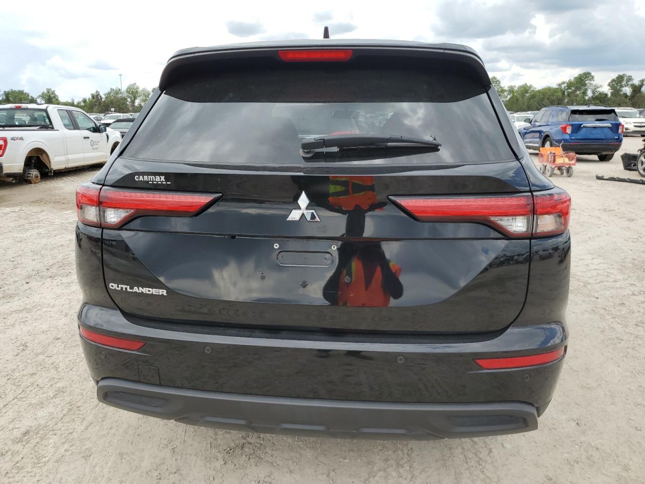 2023 MITSUBISHI OUTLANDER ES VIN:JA4J3TA8XPZ027935