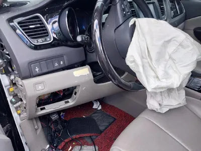 2015 Kia Carnival VIN: