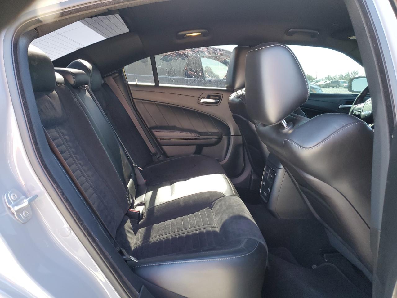 2022 DODGE CHARGER R/T VIN:1G1ZD5ST3PF203738