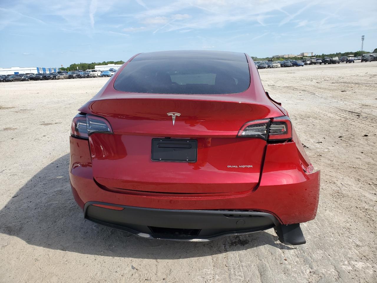 2024 TESLA MODEL Y  VIN:7SAYGDEEXRA251536