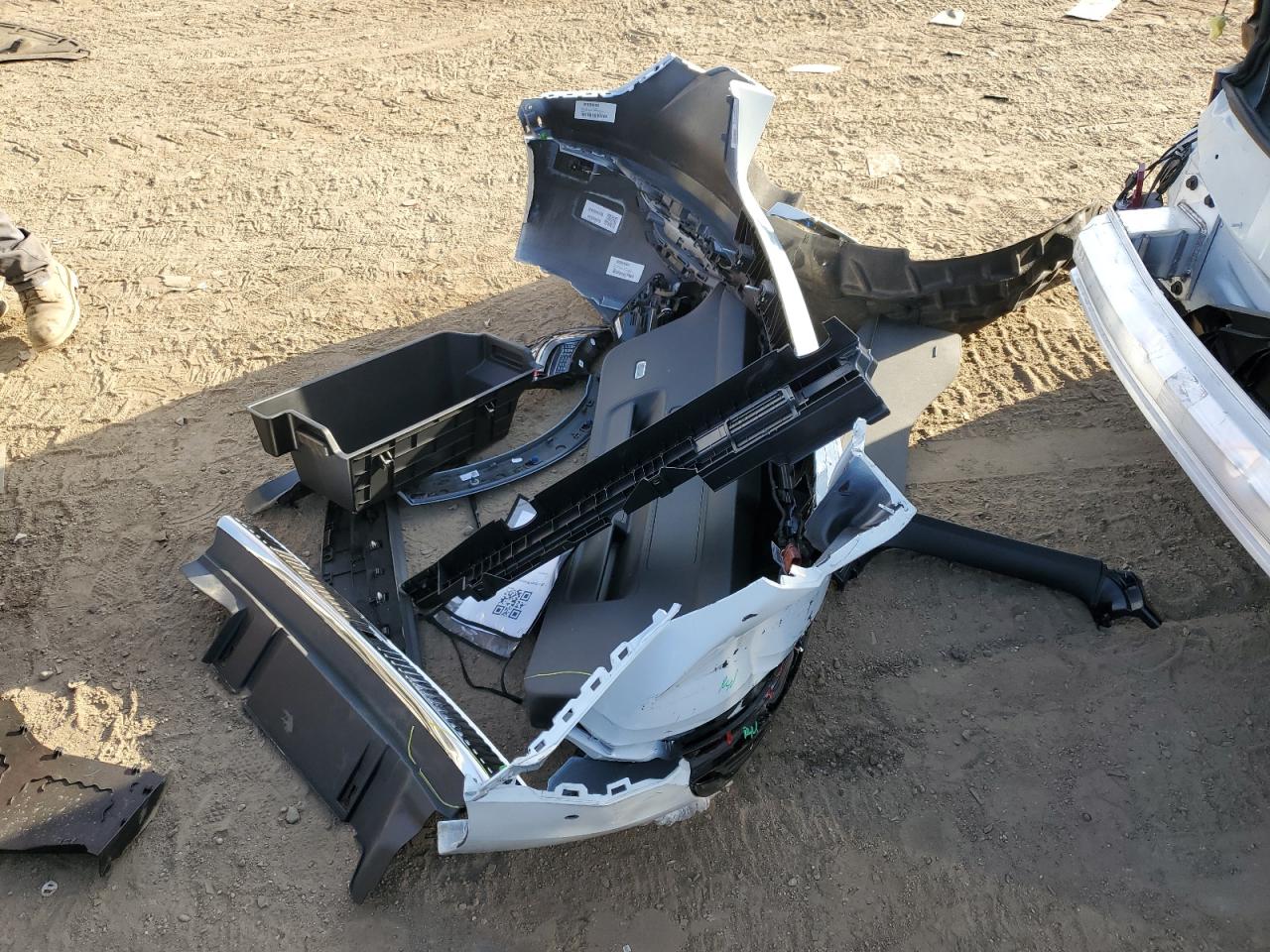 2024 AUDI Q8 E-TRON PREMIUM PLUS VIN:WA15AAGEXRB042875