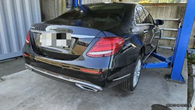 2017 Mercedes-Benz E 220 VIN: