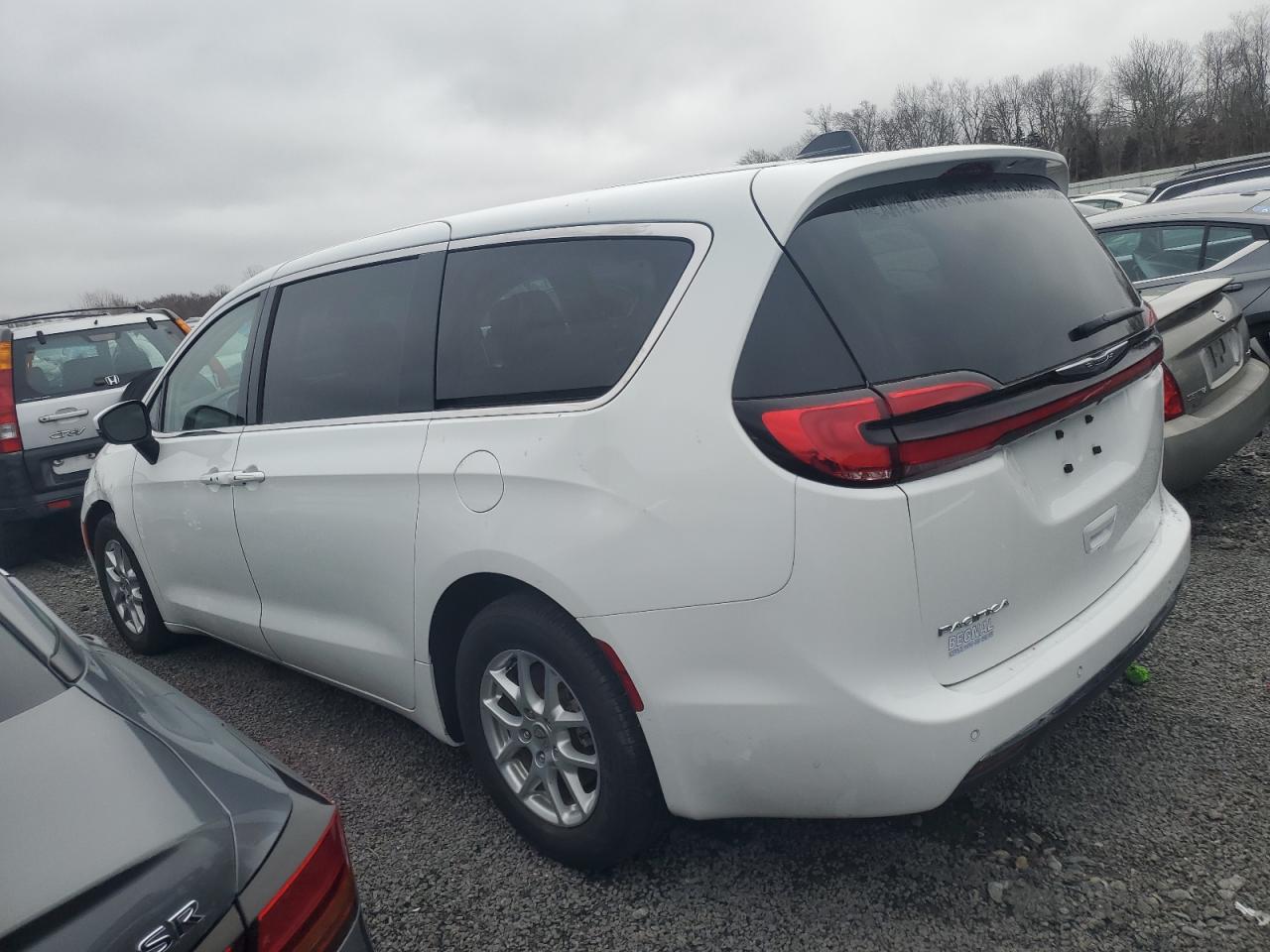 2023 CHRYSLER PACIFICA TOURING L VIN:2C4RC1BGXPR502397