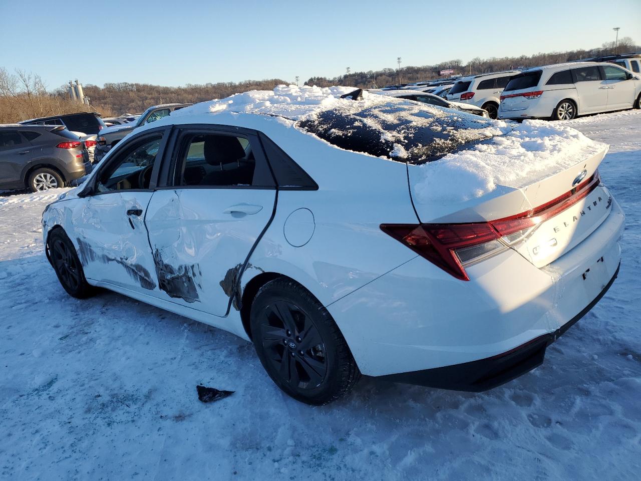 2022 HYUNDAI ELANTRA BLUE VIN:KMHLM4AJXNU020610