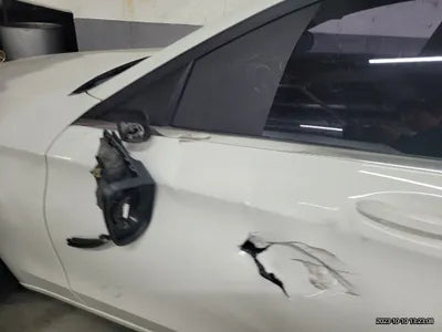 2016 Mercedes-Benz C 200 WDDWF3HB2GF318540 VIN:WDDWF3HB2GF318540