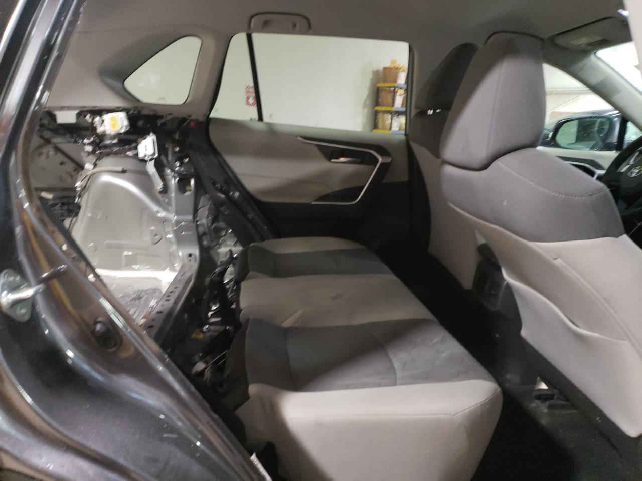 2022 TOYOTA RAV4 XLE VIN:2T3P1RFV9NC270030