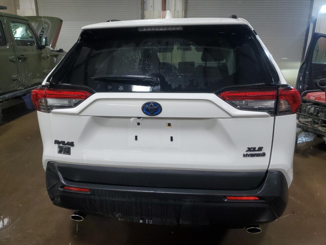 2024 TOYOTA RAV4 XLE VIN:JTMRWRFV3RD234443