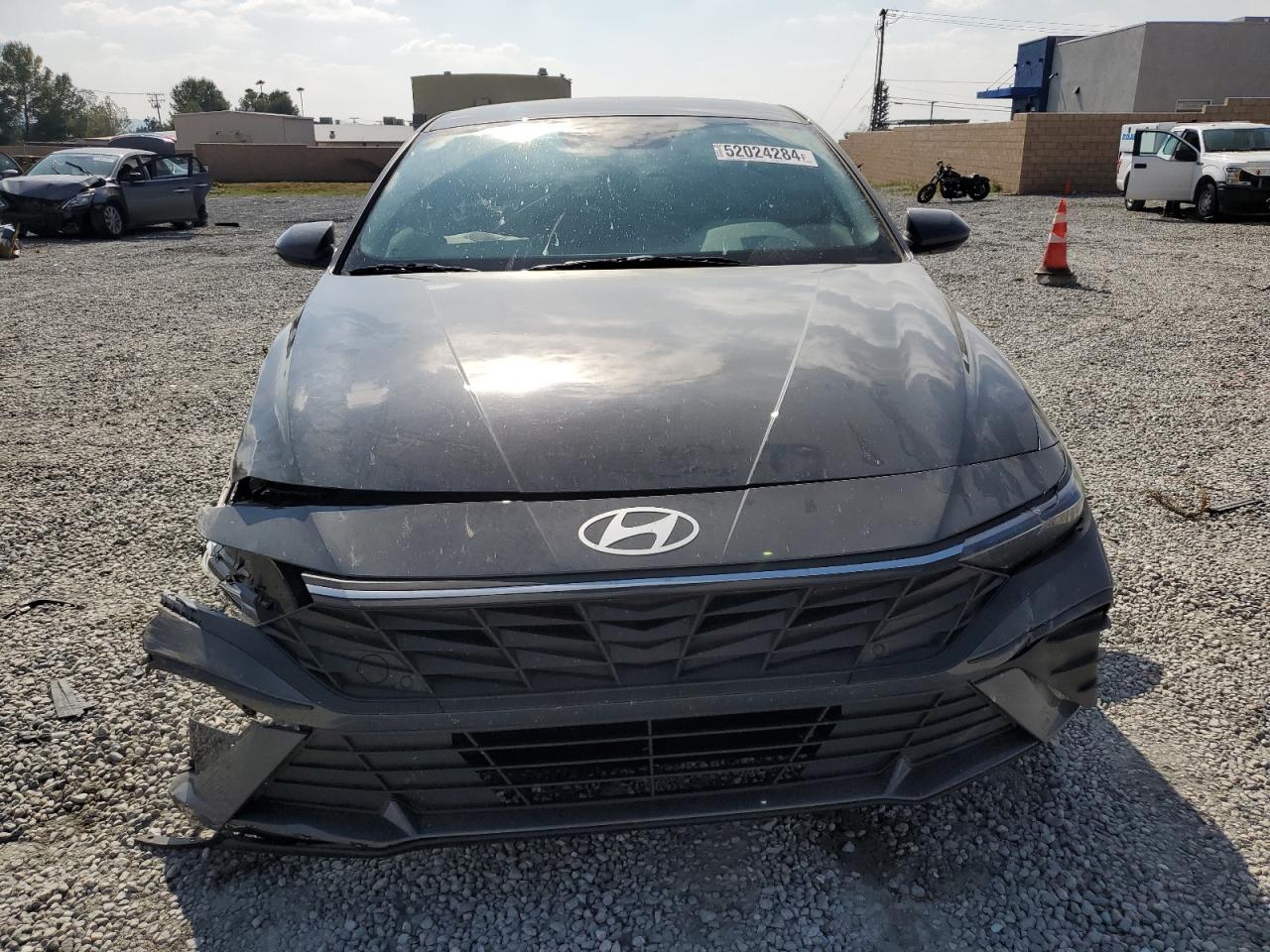 2024 HYUNDAI ELANTRA BLUE VIN:KMHLM4DJ0RU104825