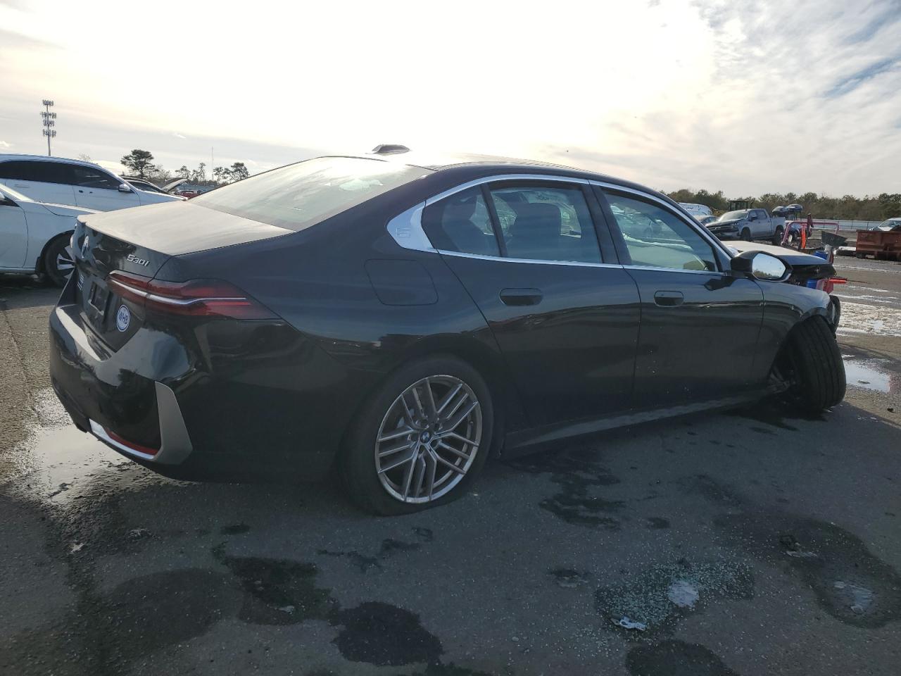 2024 BMW 530 XI VIN:1J8FT47W77D145745