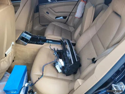 2015 Porsche Panamera VIN: