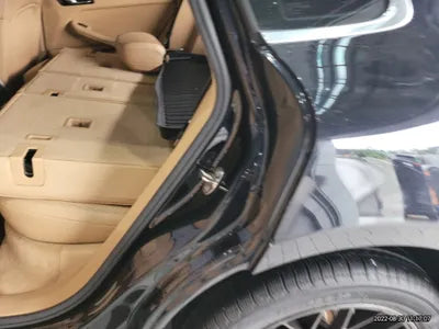 2017 Porsche Macan VIN: