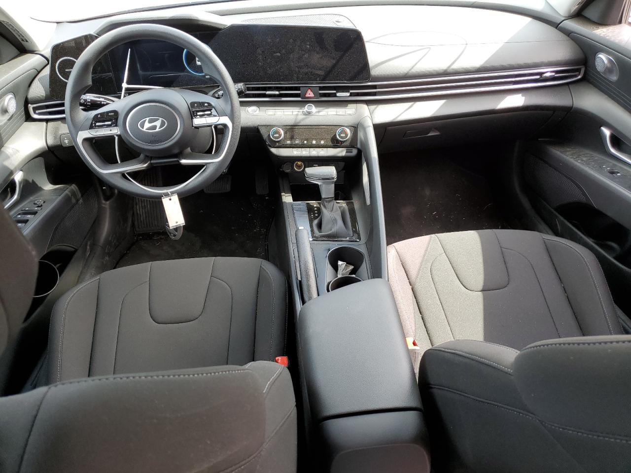 2024 HYUNDAI ELANTRA SEL VIN:KMHLM4DG9RU764382