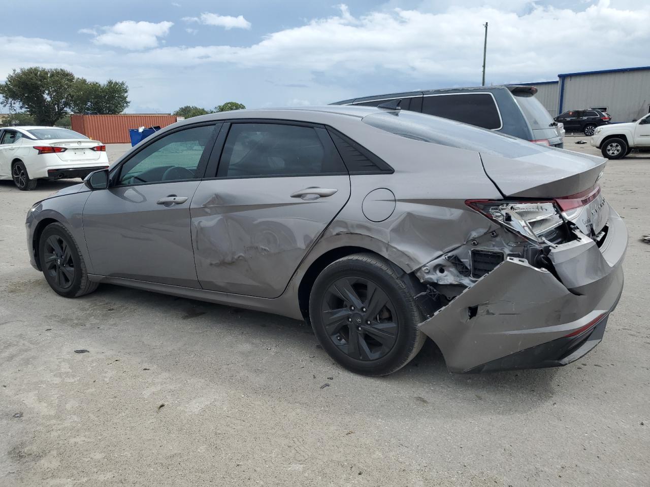 2022 HYUNDAI ELANTRA SEL VIN:KMHLS4AG5NU273697