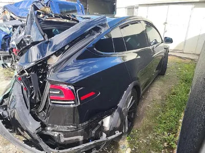 2023 Tesla Model X VIN: