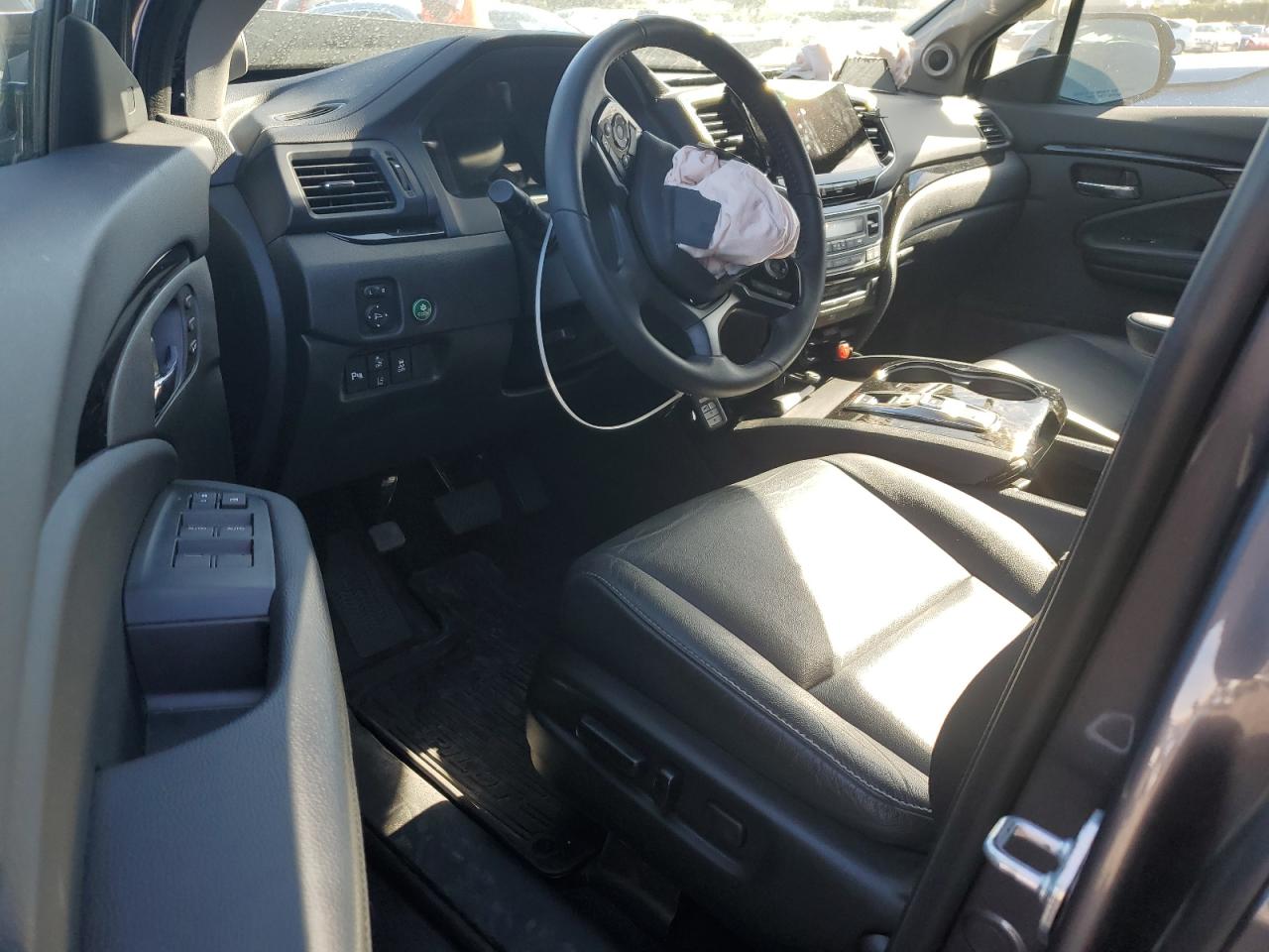 2022 HONDA PILOT TOURING VIN:5FNYF5H63NB029735