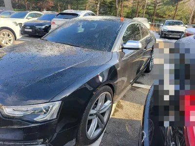 2014 Audi S5 VIN: