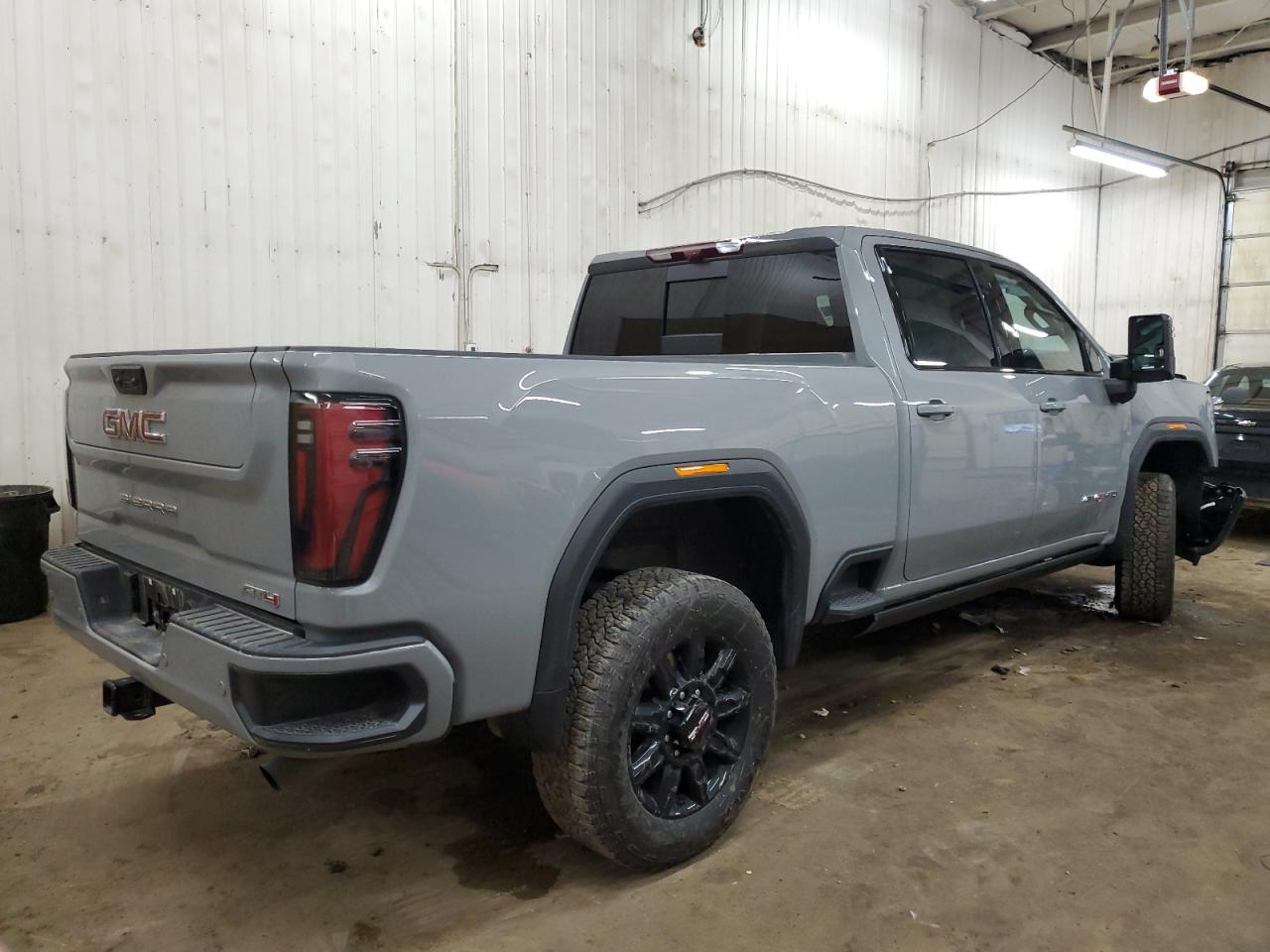 2024 GMC SIERRA K3500 AT4 VIN:1GT49VE73RF465831