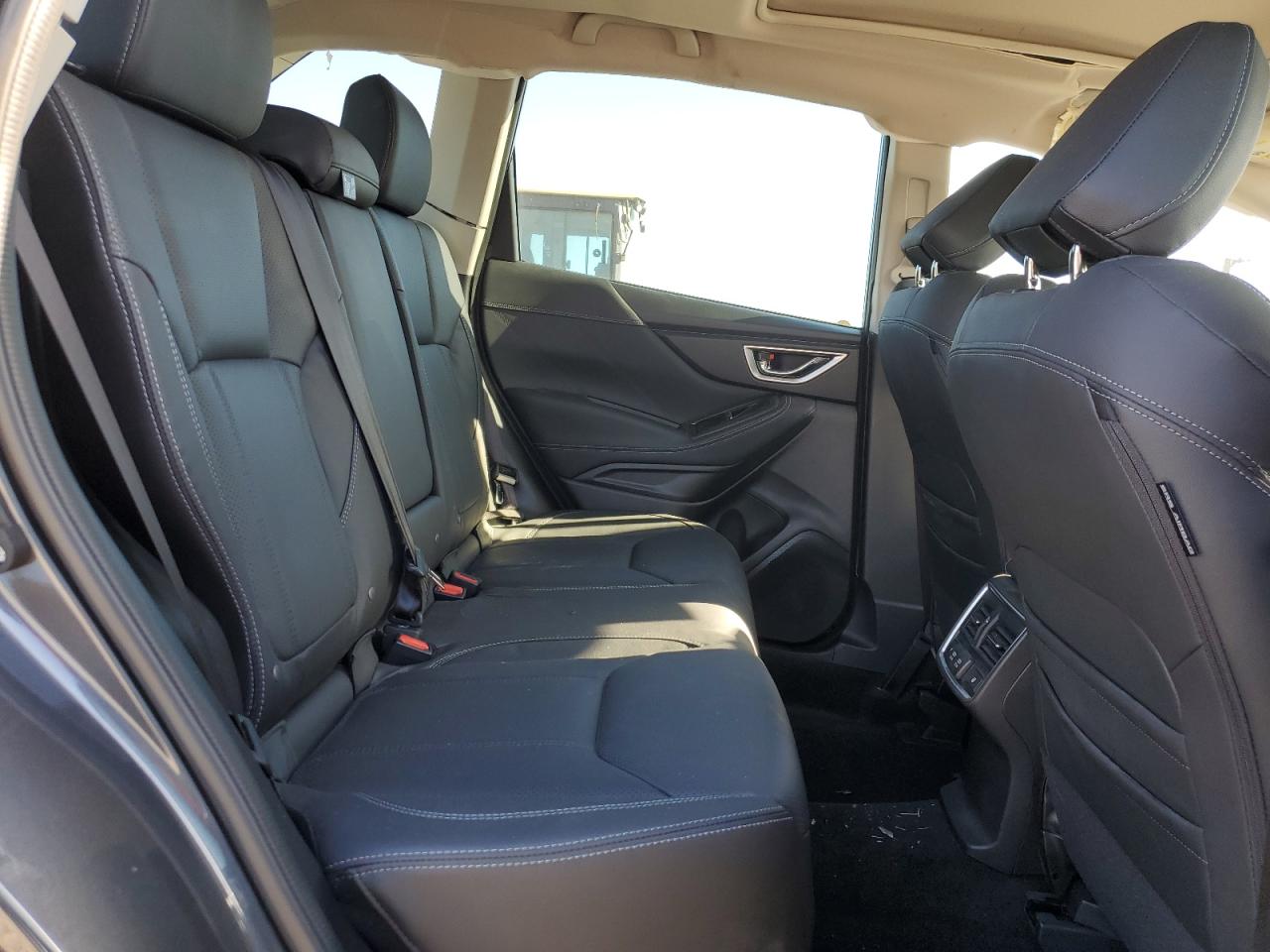 2022 SUBARU FORESTER TOURING VIN:JF2SKARC0NH463031