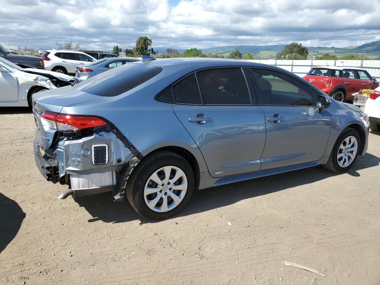 2024 TOYOTA COROLLA LE VIN:JTDBDMHE0RJ007056