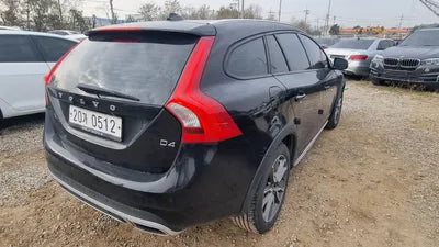 2016 Volvo V60 YV1FZA8BDG1017841 VIN:YV1FZA8BDG1017841